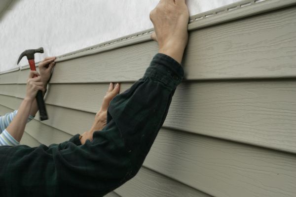 Cost of Insulated Siding Installation in Battle Ground