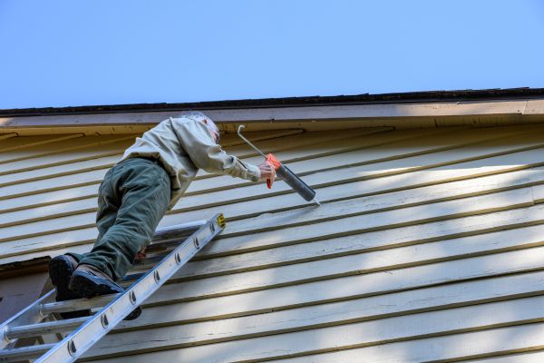 Cost of Vinyl Siding Caulk Repair in Battle Ground